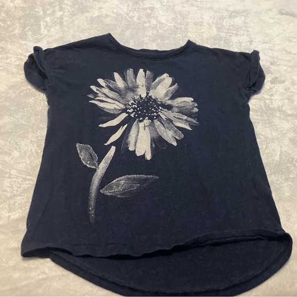 OshKosh B'gosh Other - Oshkosh flower shirt